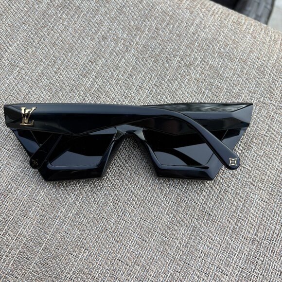 Pre-owned Louis Vuitton Black LV Cut Sunglasses 2022 - Picture 9 of 13